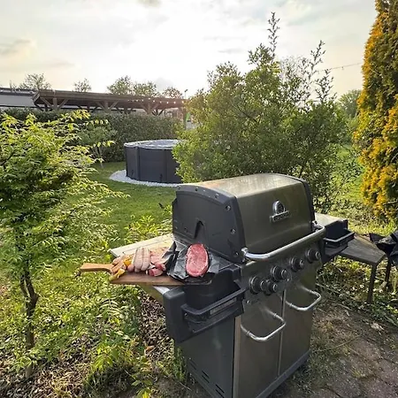 Exklusives Architektenhaus, Pool Und Privateinfahrt Villa