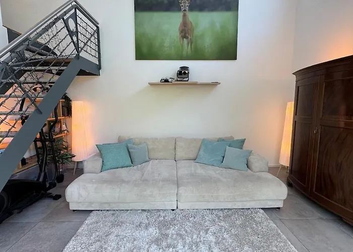 Exklusives Architektenhaus, Pool Und Privateinfahrt *