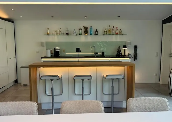 Exklusives Architektenhaus, Pool Und Privateinfahrt Monchengladbach