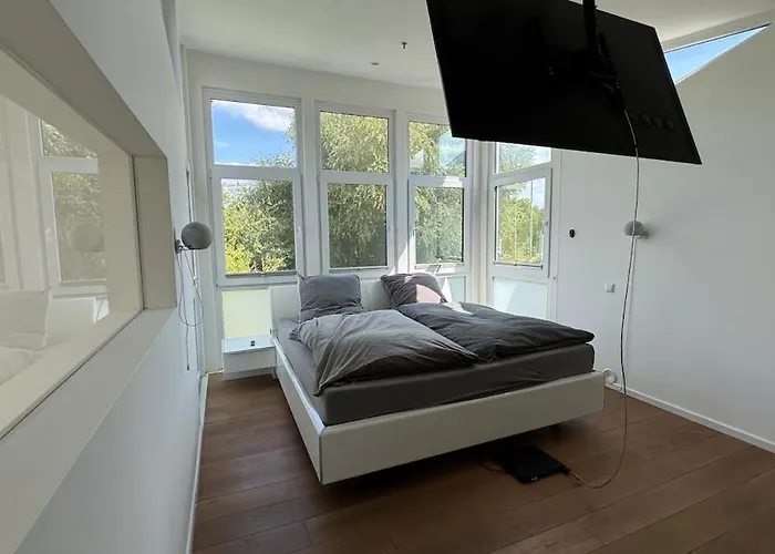 Exklusives Architektenhaus, Pool Und Privateinfahrt Monchengladbach