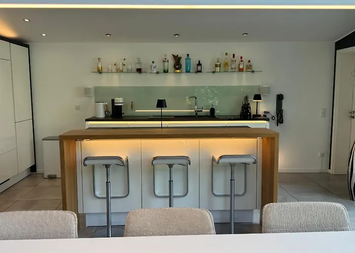 Exklusives Architektenhaus, Pool Und Privateinfahrt Monchengladbach